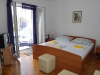 Apartments Keti Korcula Yellow room
