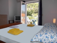 Apartments Keti Korcula Yellow room